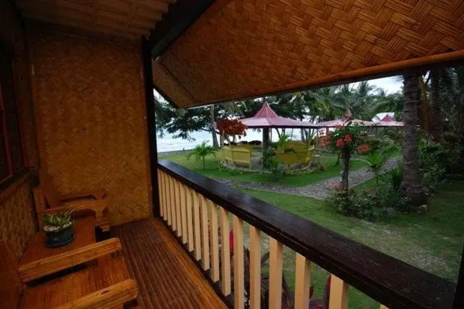 Villa Leonora Beach Resort