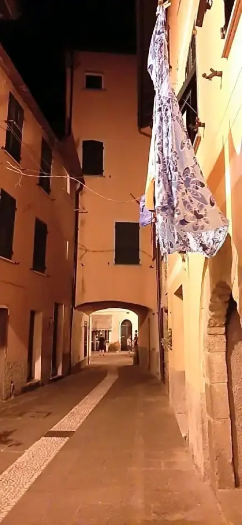 La Luna nel Borgo