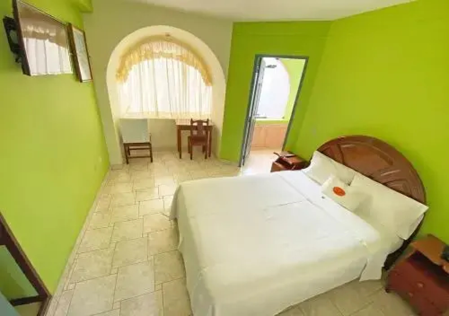 Gran Bombonaje Rioja Hotel