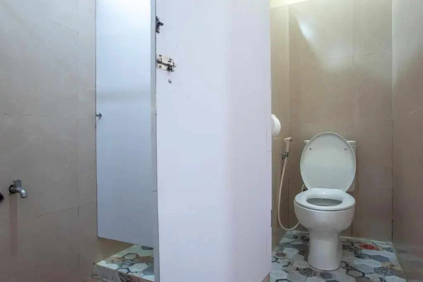 Nushe Hostel & Room By Zuzu