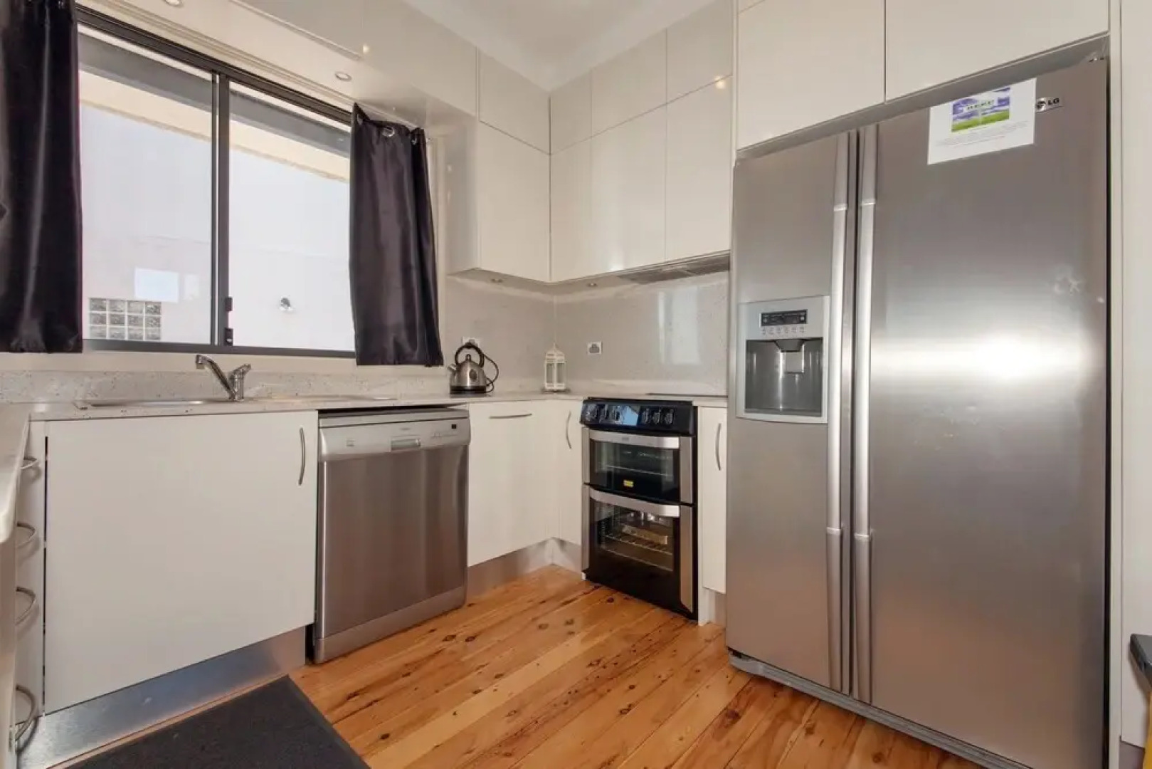 Sandy Point Road 3/38, Yacaaba