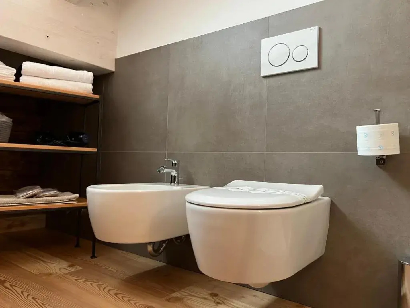 Camelot Luxury Houses Horses