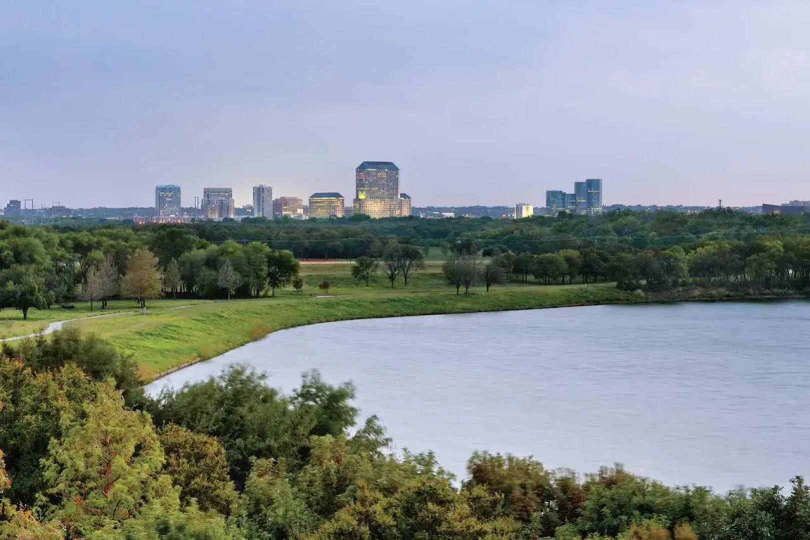DoubleTree by Hilton Dallas - Farmers Branch