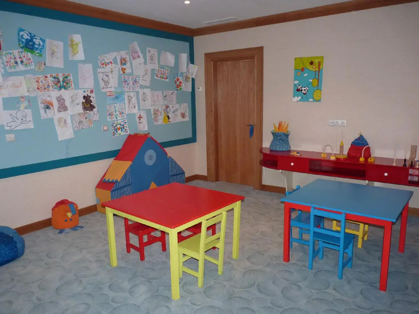 Sesimbra Oceanfront Hotel