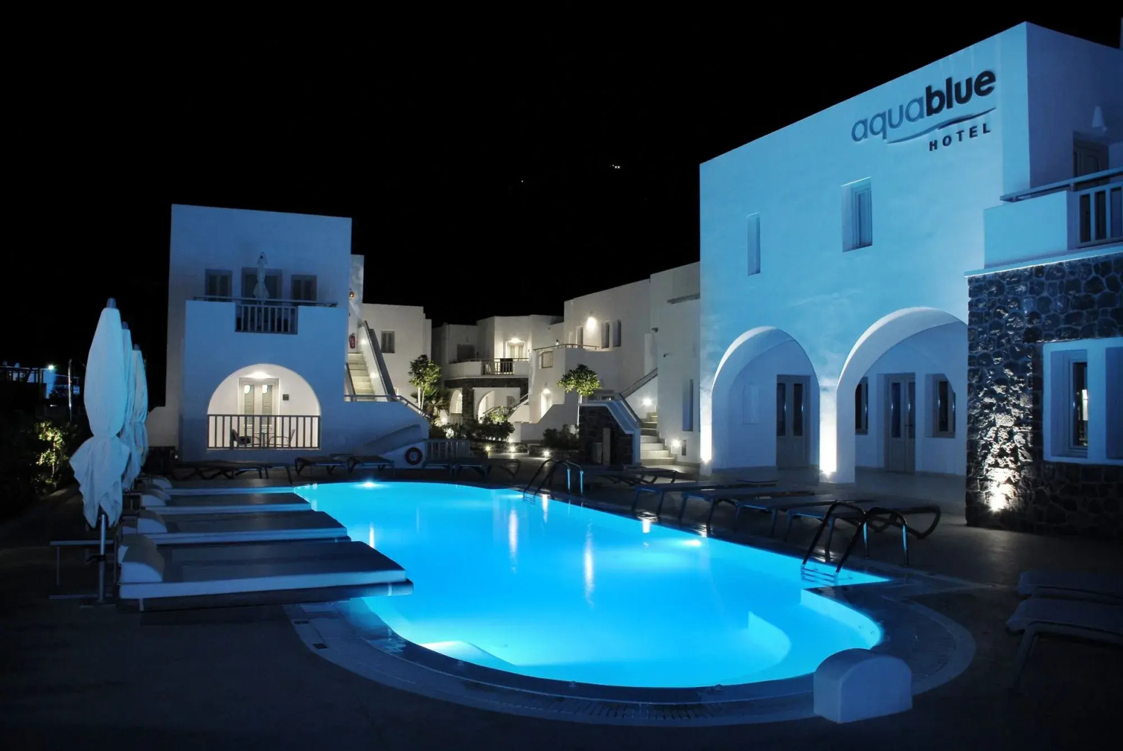 Aqua Blue Hotel