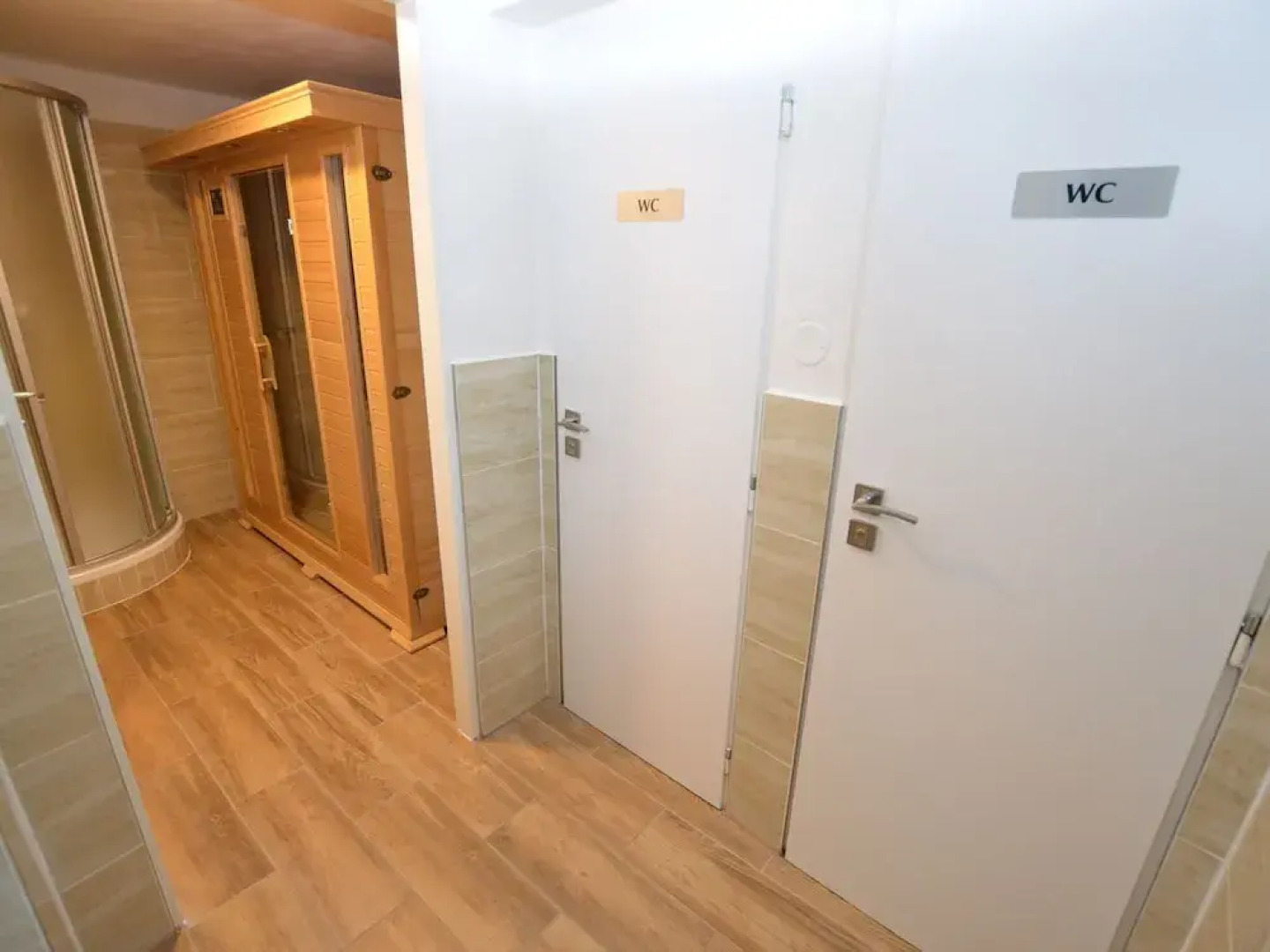 Spacious Cottage With 7 Bedrooms, 3 Bathrooms and Sauna in the Ore Mountains