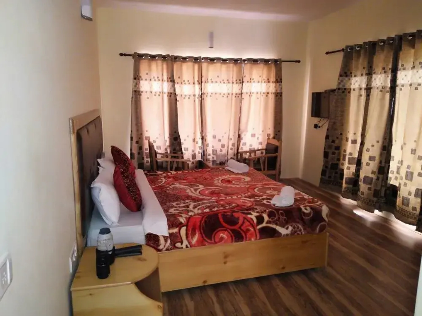 Hotel Khakshal Chubi