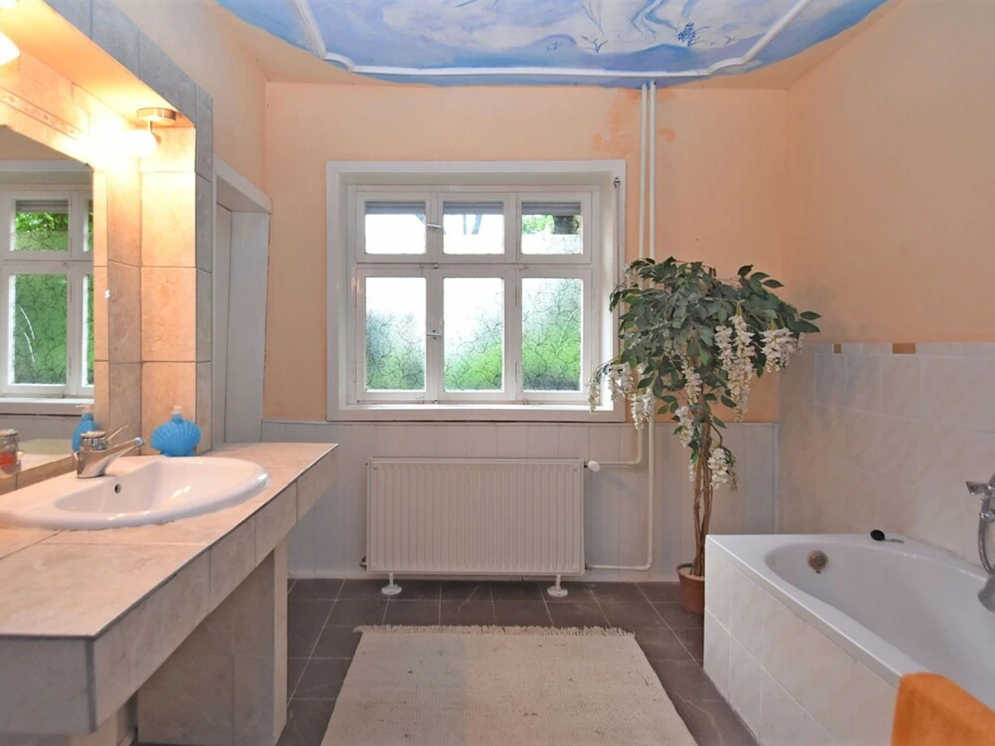 Contemporary Apartment in Bad Arolsen Hesse with private terrace and garden with barbecue