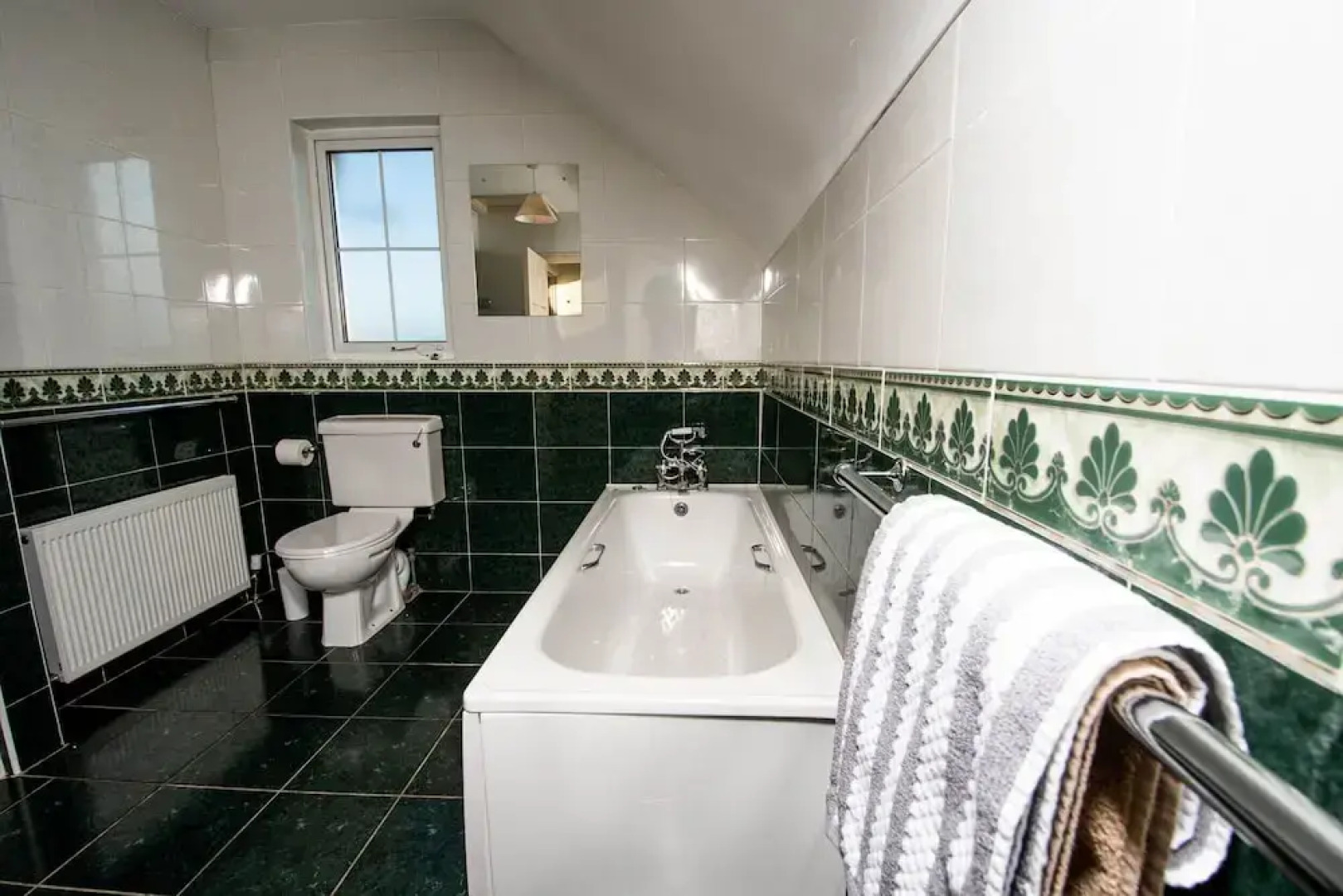 Bradog House - Beautiful 4 Bedroom House in Central Bundoran