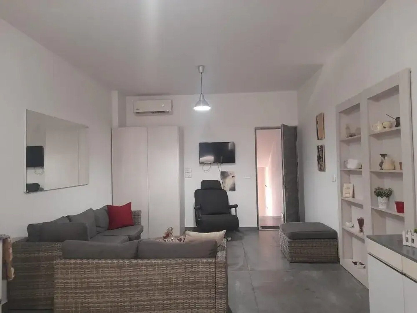 Inviting 1-bed Apartment in Dbayeh