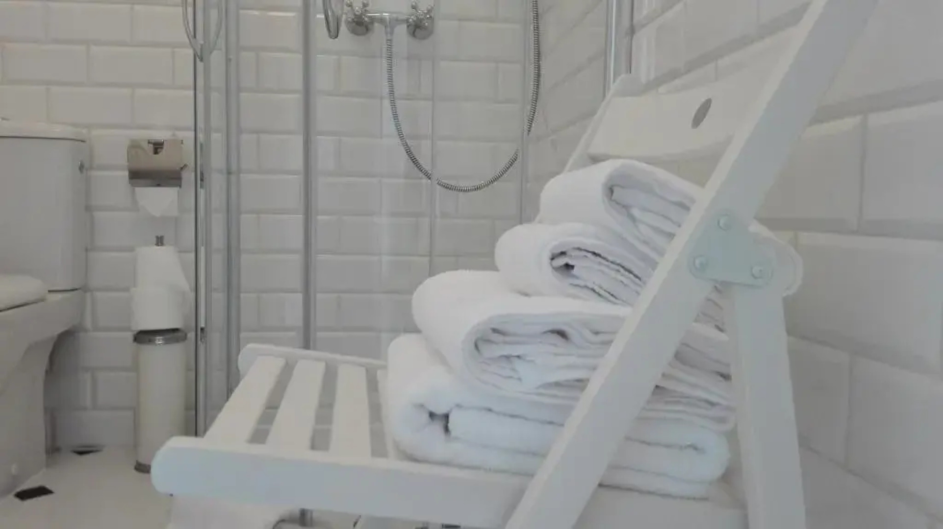 Stare Sady Chillout Rooms "Pod Jabłoniami"