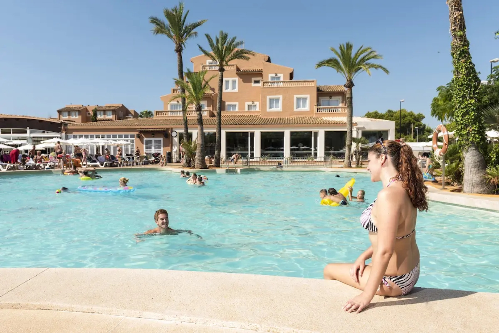 Aparthotel Ciudad Laurel