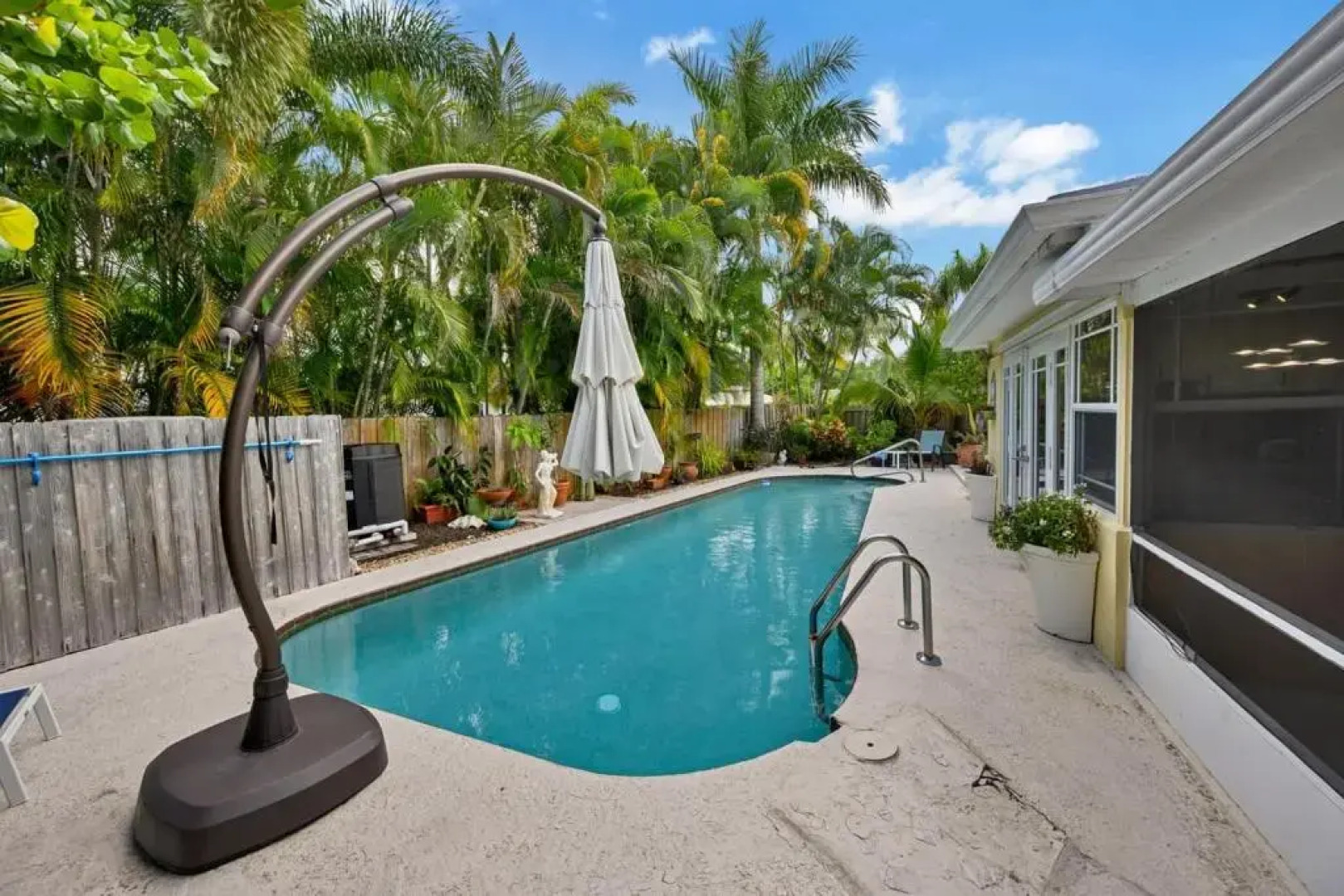 Cinderella's Beach Cottage