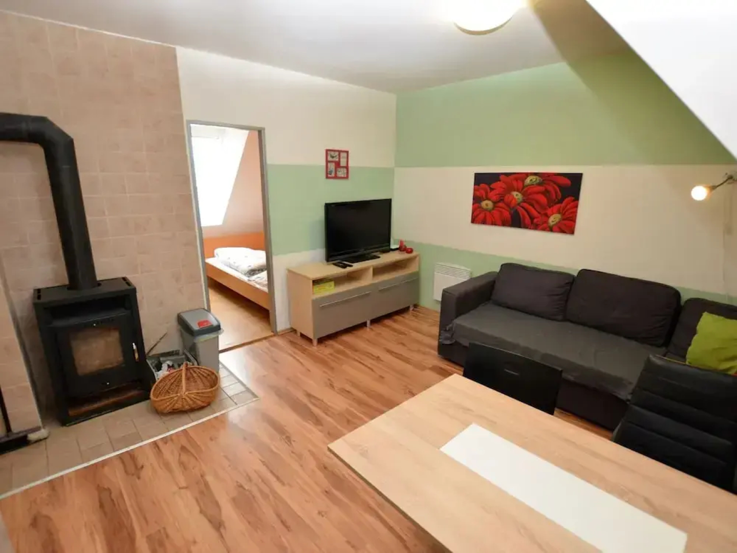 Comfy Holiday Home near Forest in Medenec