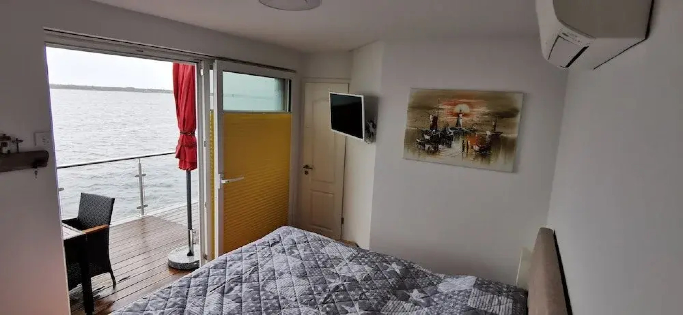 Schwimmendes Ferienhaus Robby II