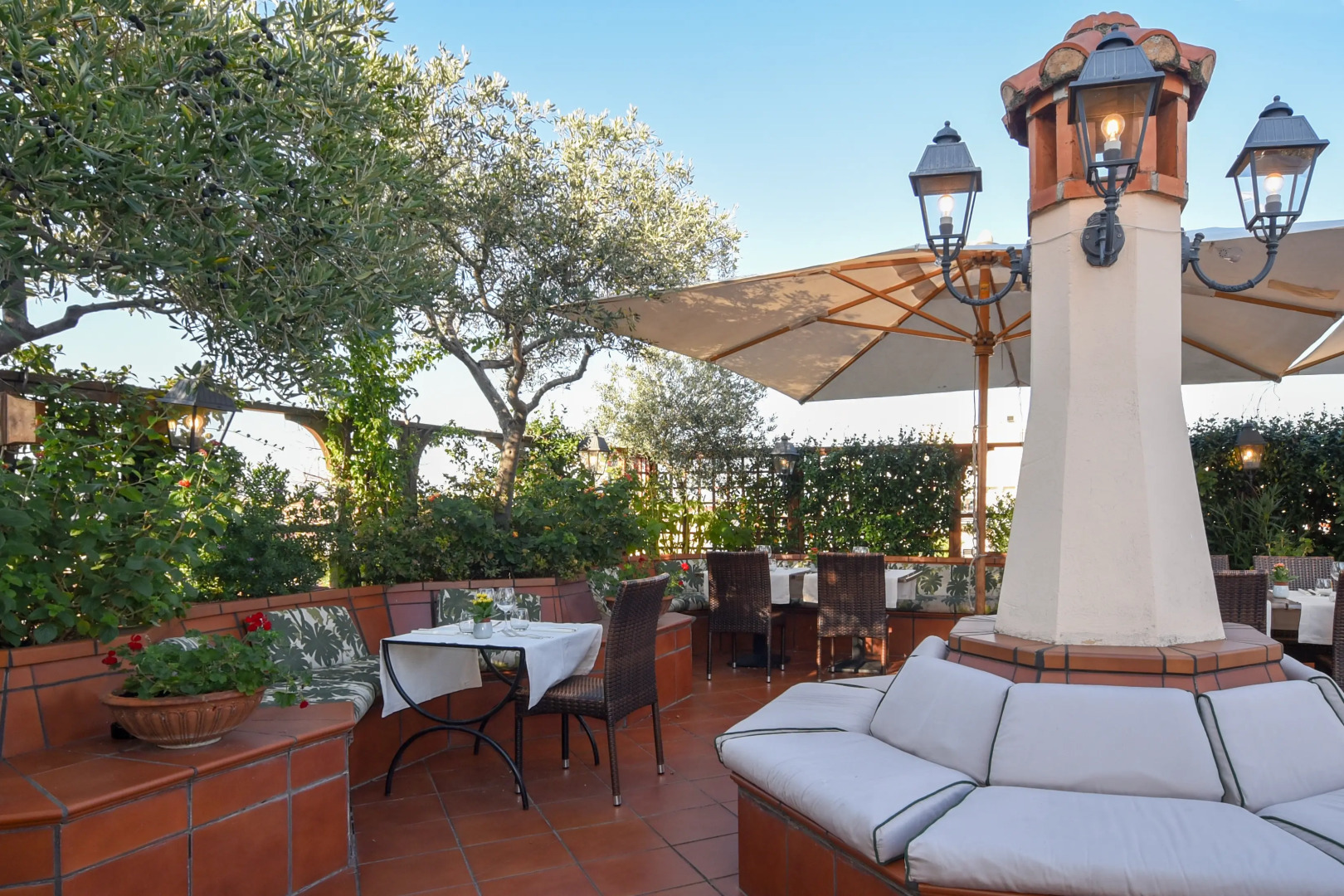 Hotel Diana Roof Garden