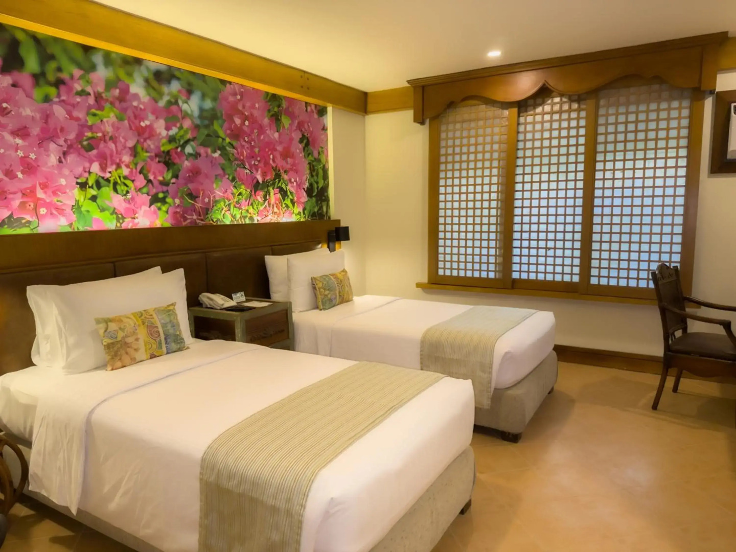 Costabella Tropical Beach Hotel