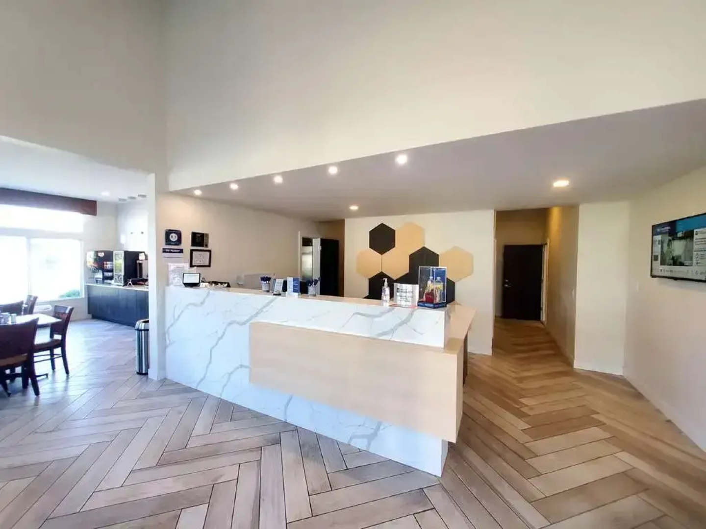 Best Western Salbasgeon Inn & Suites