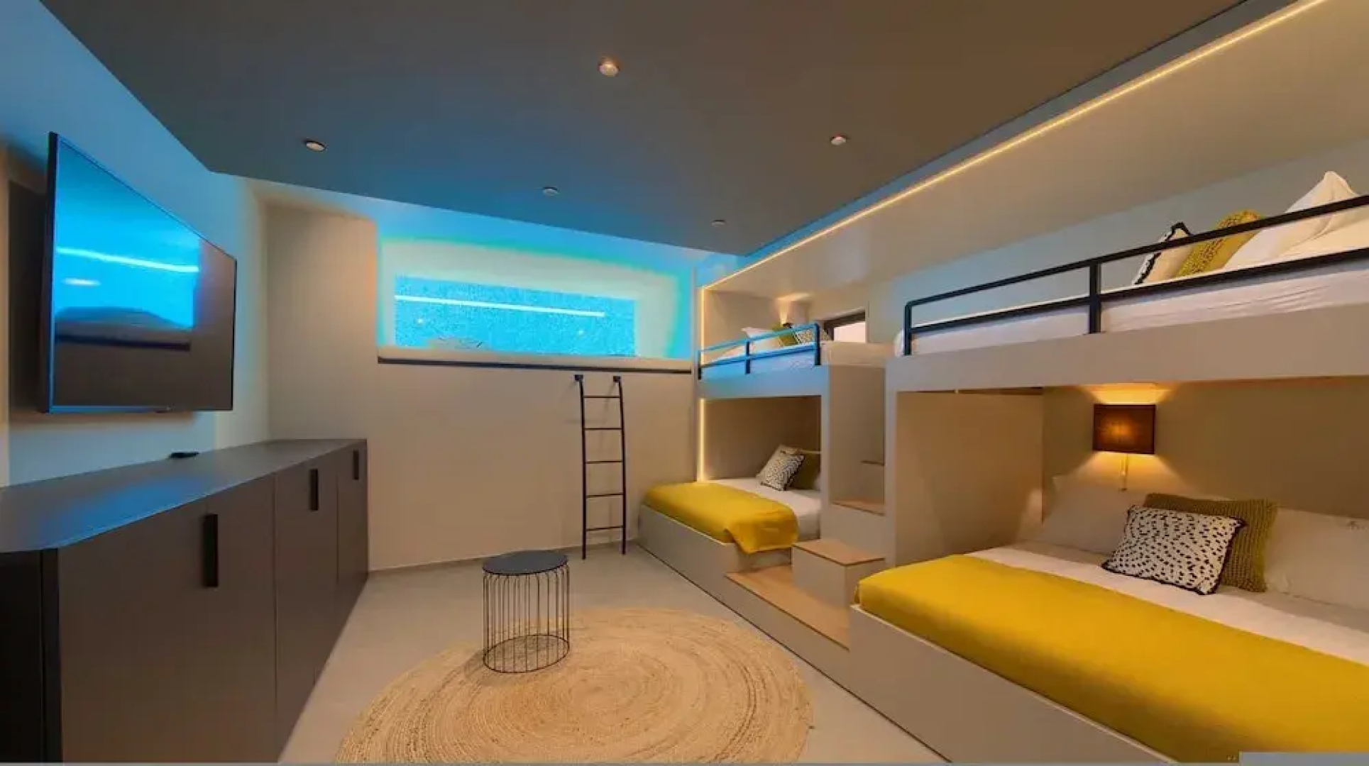 Villa Lord With Heated Pool Jacuzzi and Sauna