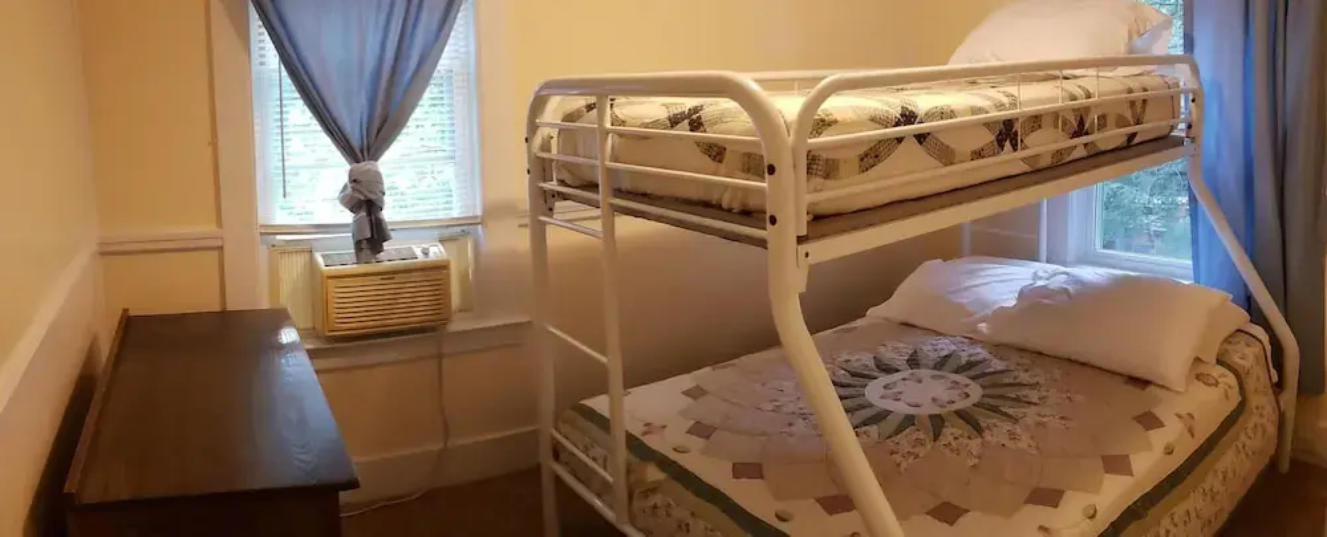 Weirs Beach Motel and Cottages