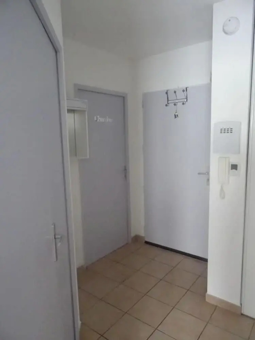 Apartment With 2 Bedrooms in Villeneuve-lès-avignon, With Pool Access,