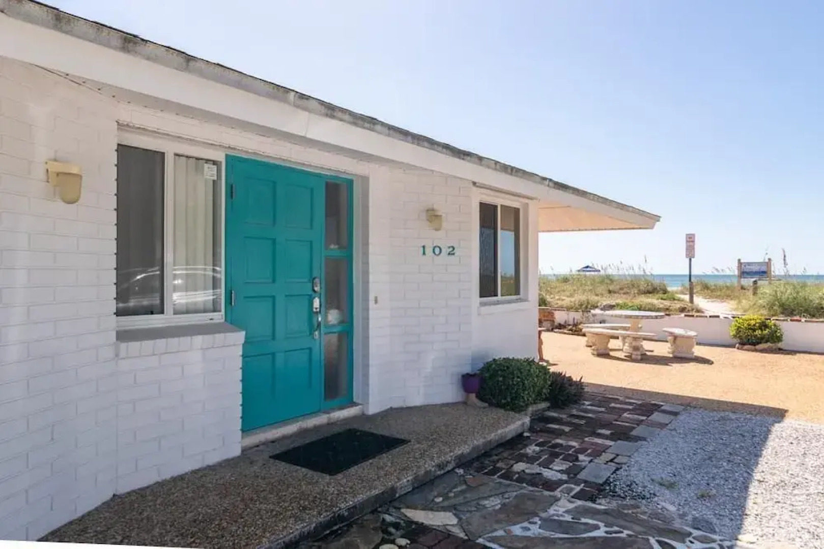 Jukes Beach House by RedAwning