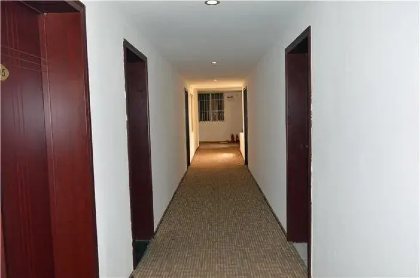 Yichang Shenlong Hotel