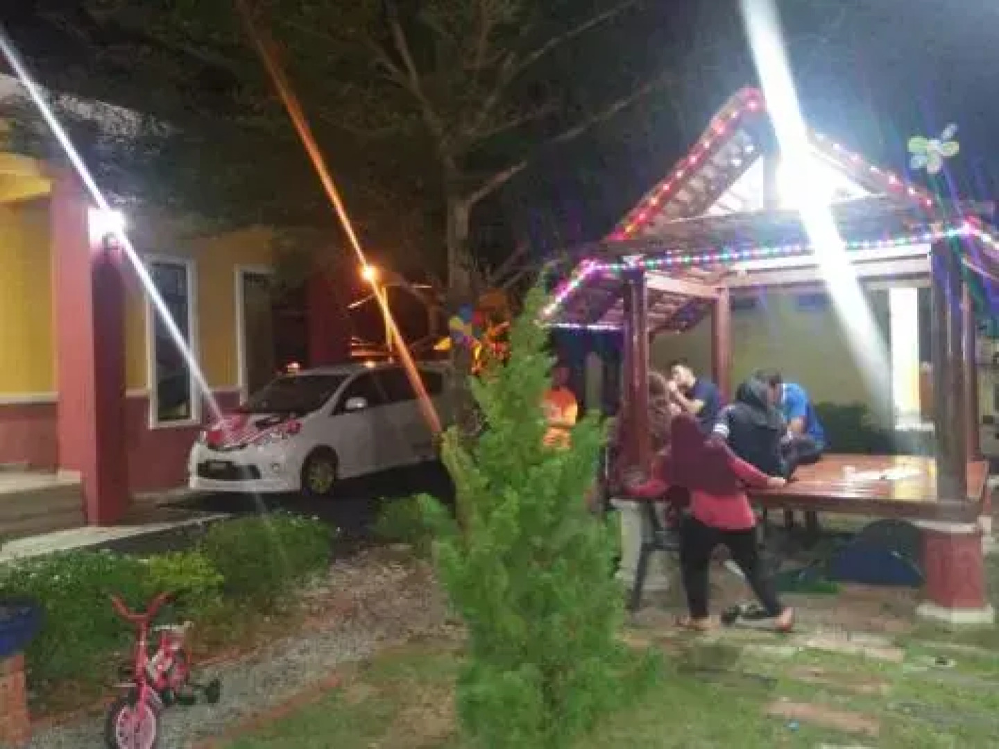 HOMESTAY Kb Wakaf Kayu