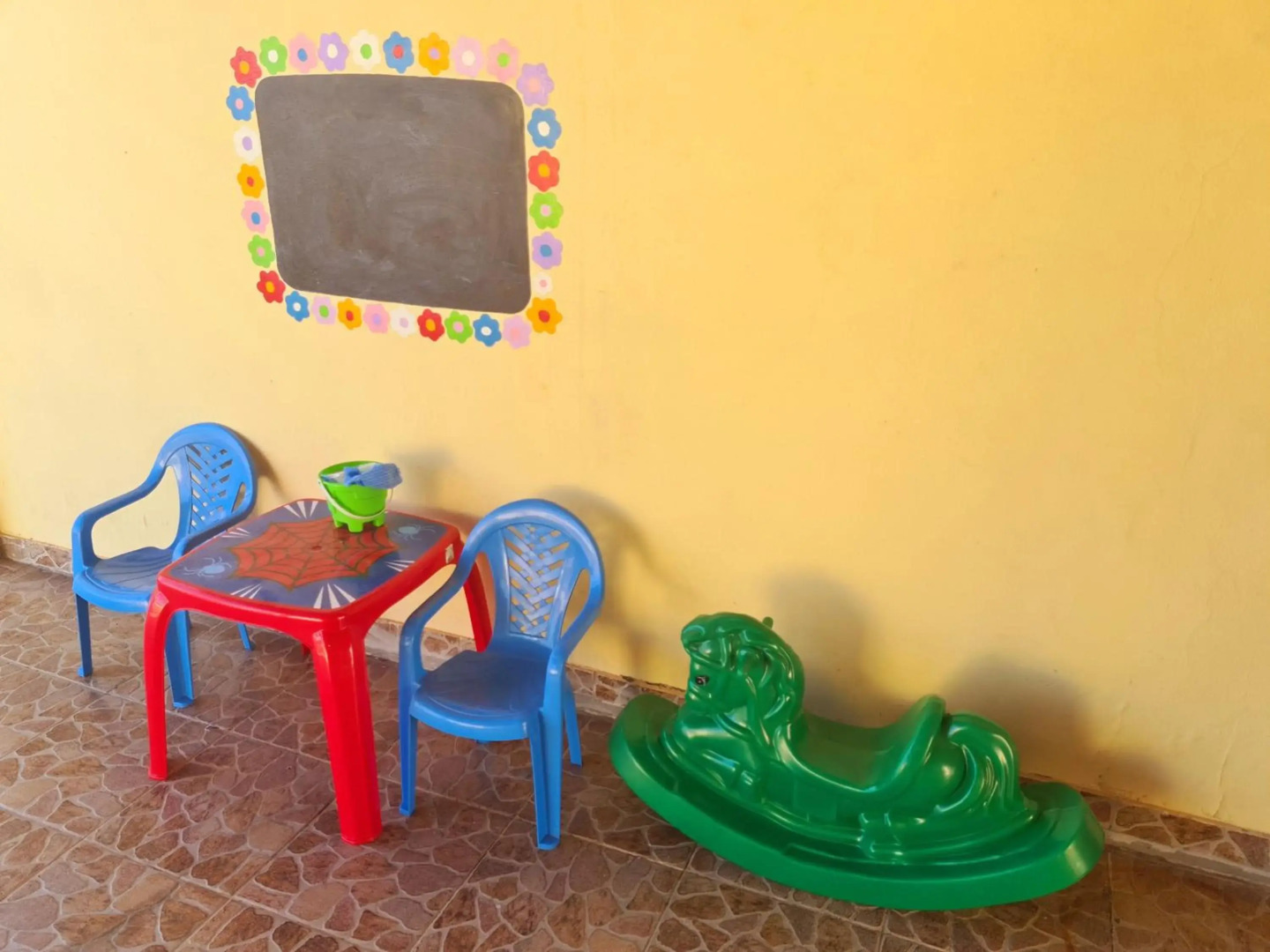 Casa em Condomínio com Piscina Privativa
