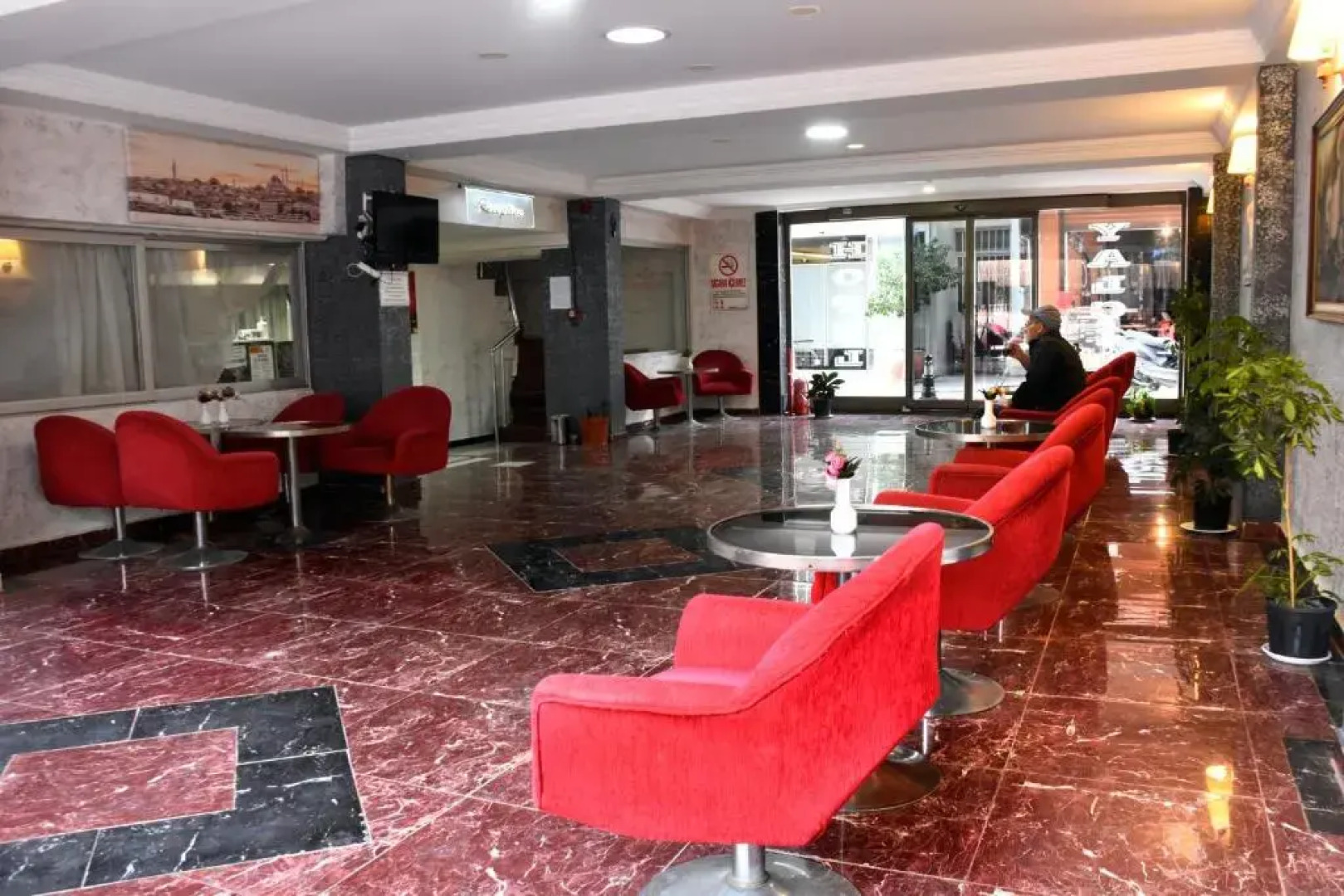 Yalcin Hotel