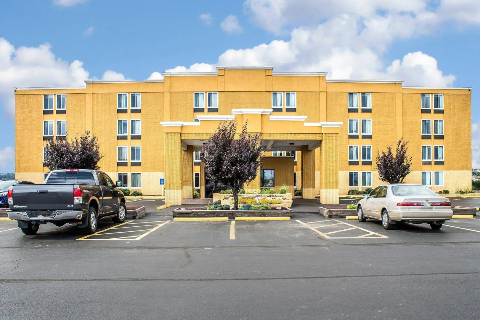 Baymont by Wyndham Scranton Dunmore