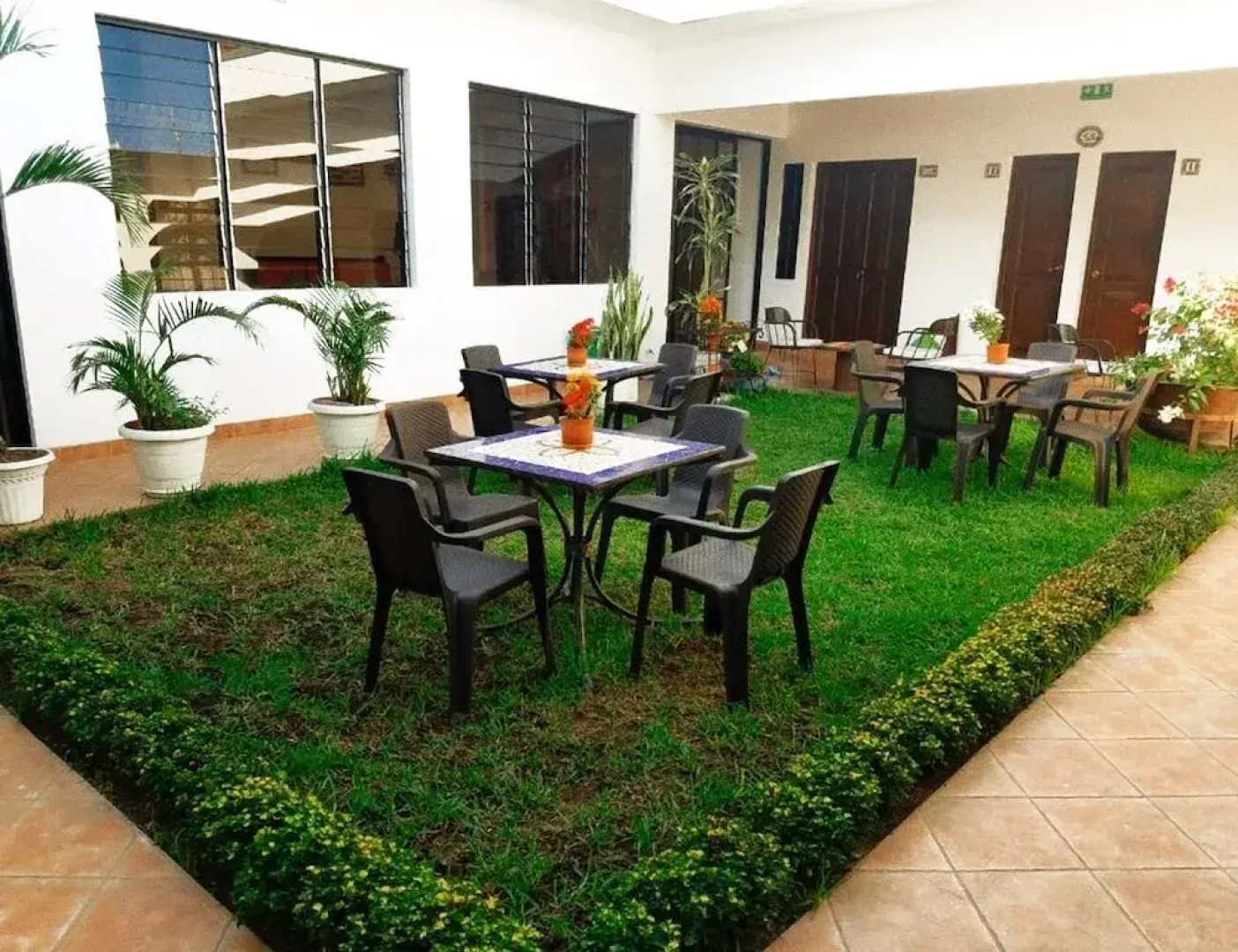 Hostal Las Puertas - Hostel