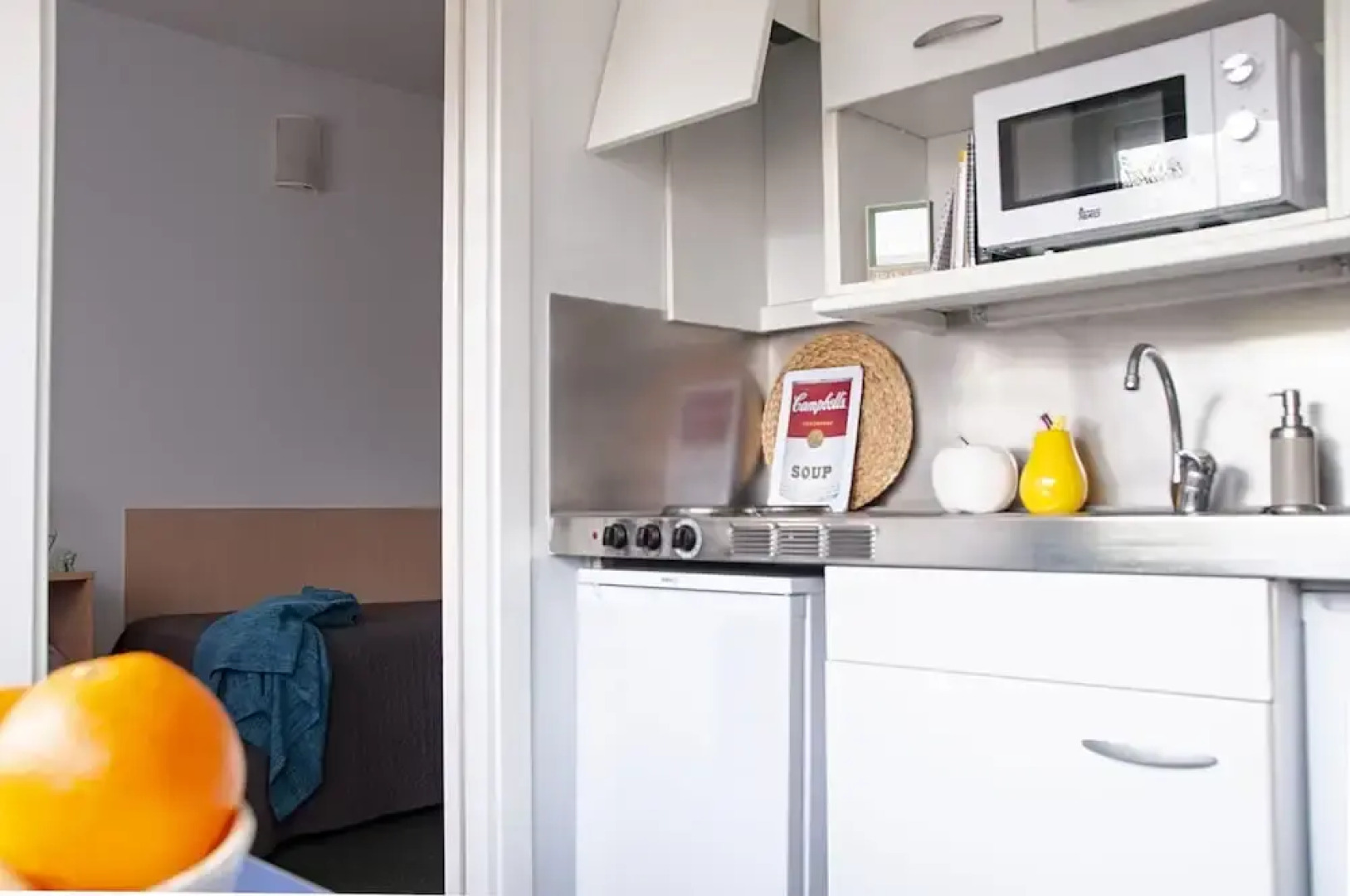 Residencia Universitaria Resa Tomás Alfaro Fournier - Centro Adscrito a REAJ - Campus Accomodation