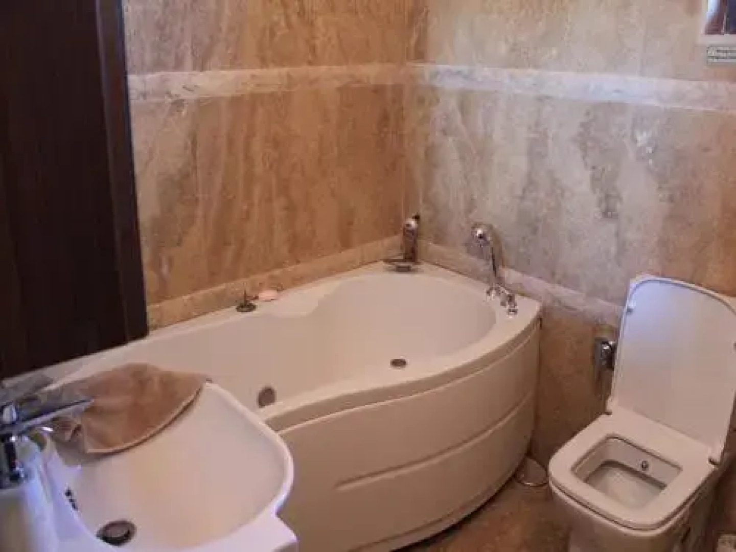 Guest House Qzovir Malo Buchino