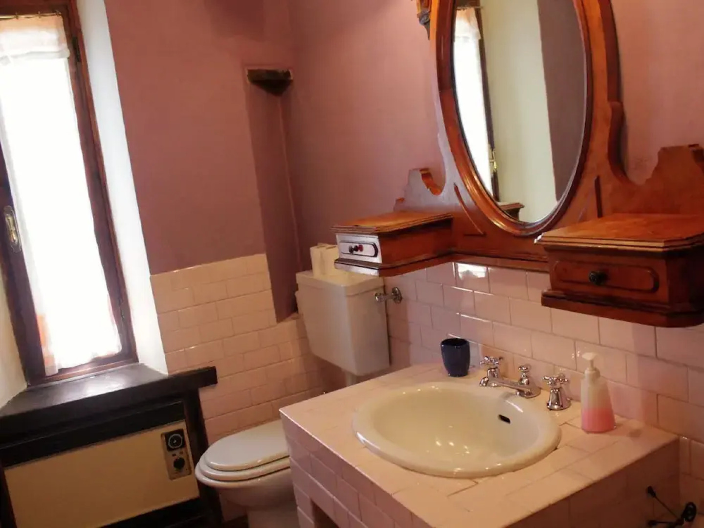 Lavish Villa in Imola Amid the Forest