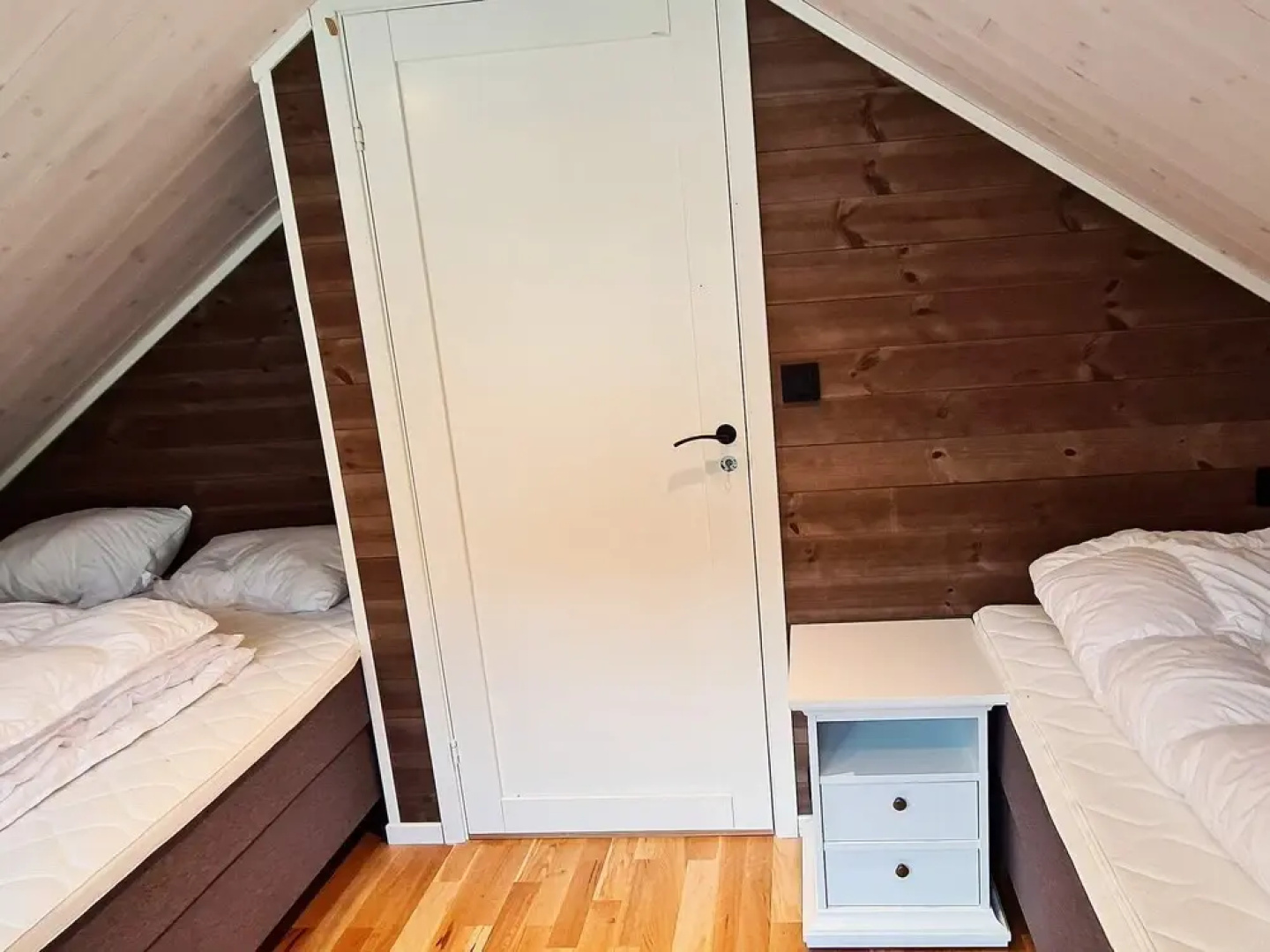 10 Person Holiday Home In Rauland