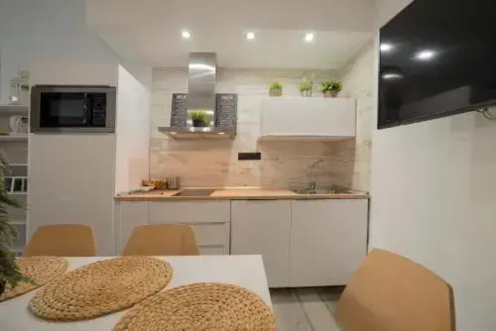 Bed and Snow Family Apartments