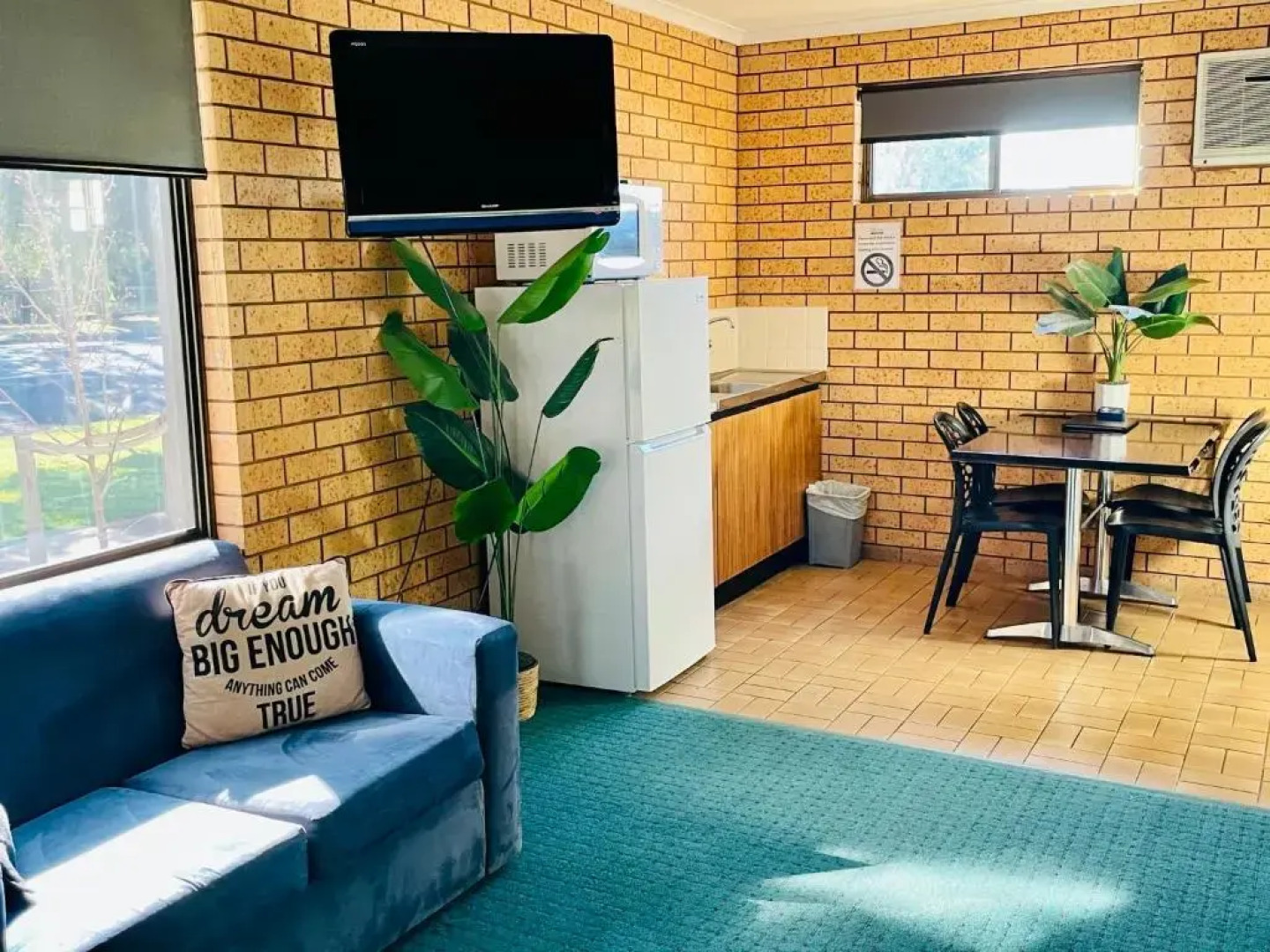 Lake Mulwala Hotel Motel