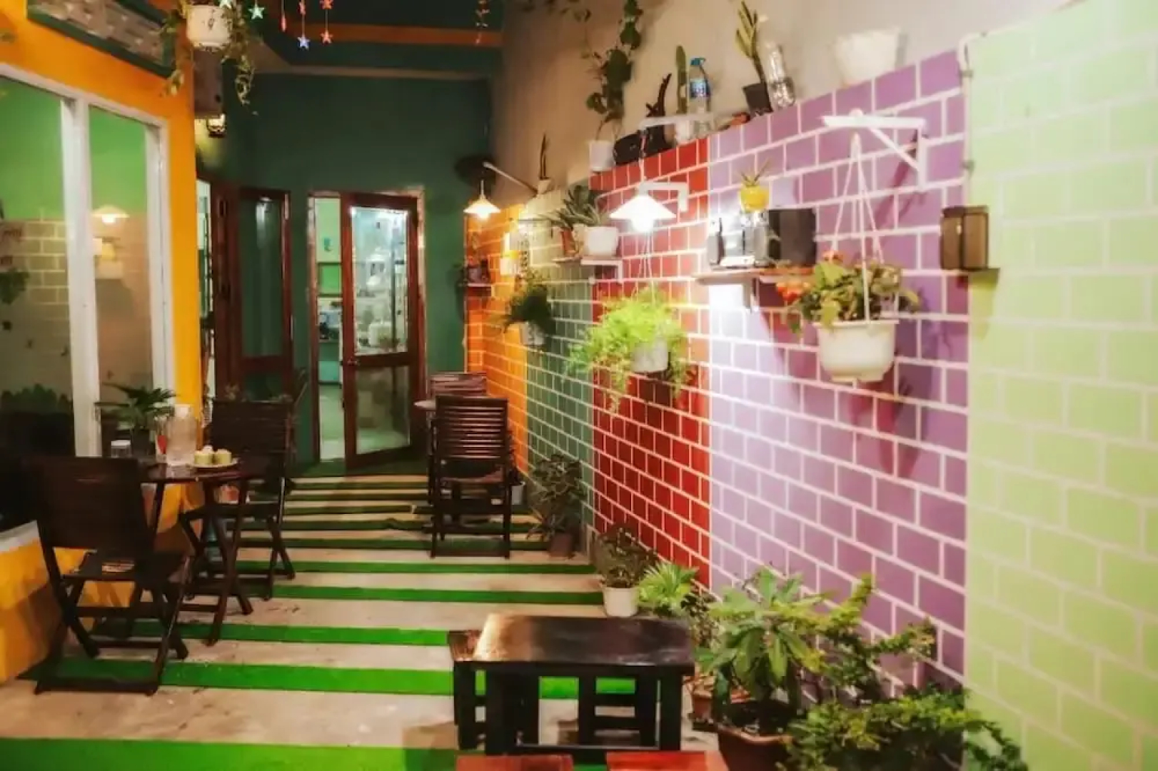 Nha Sin's Homestay - Hostel