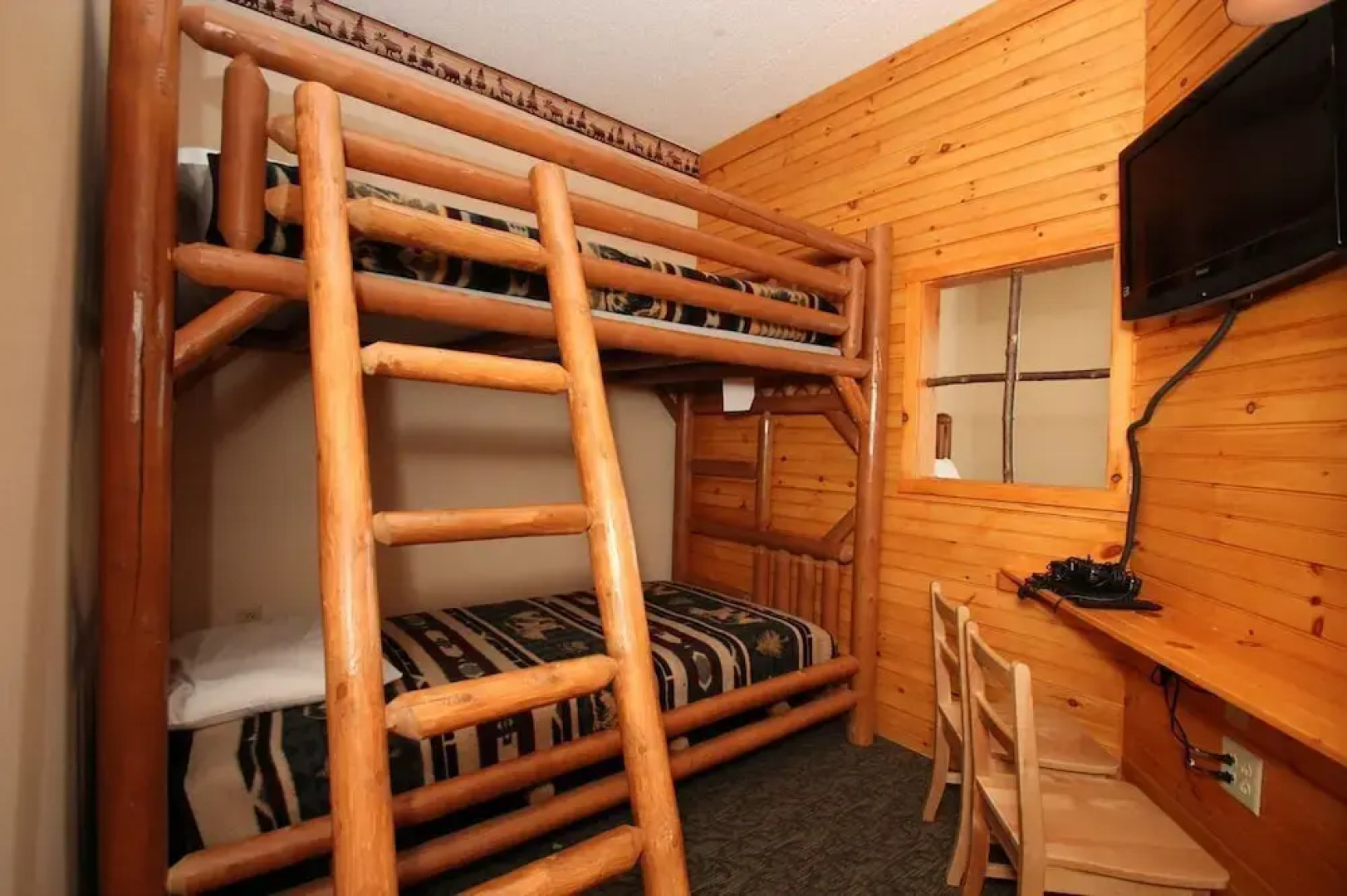 Darien Lake Lodge on the Lake