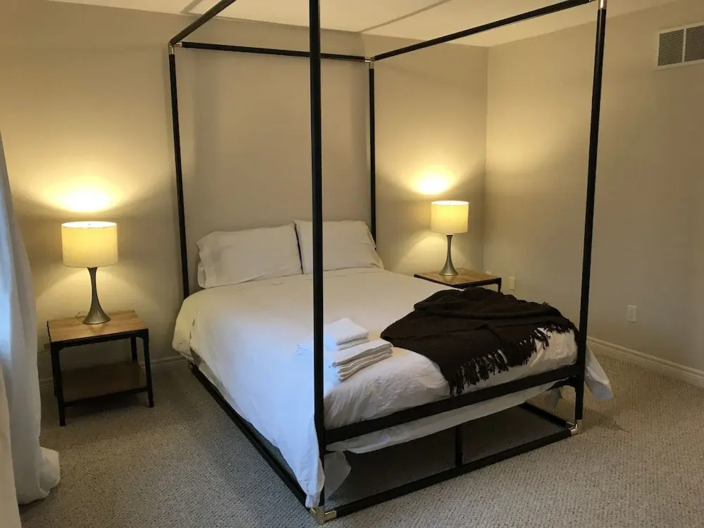 Exceptional Townhouse at Lake Ontario