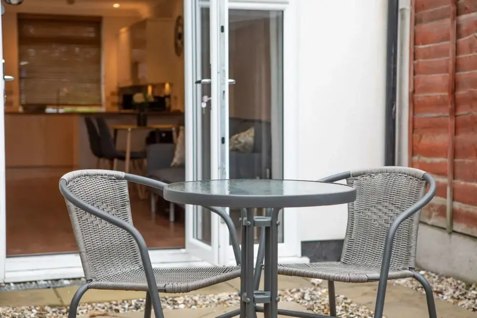 The Elk Suite Sasco Apartments