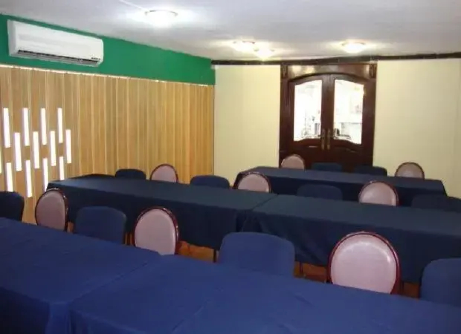 Parque Inn Hotel & Suites