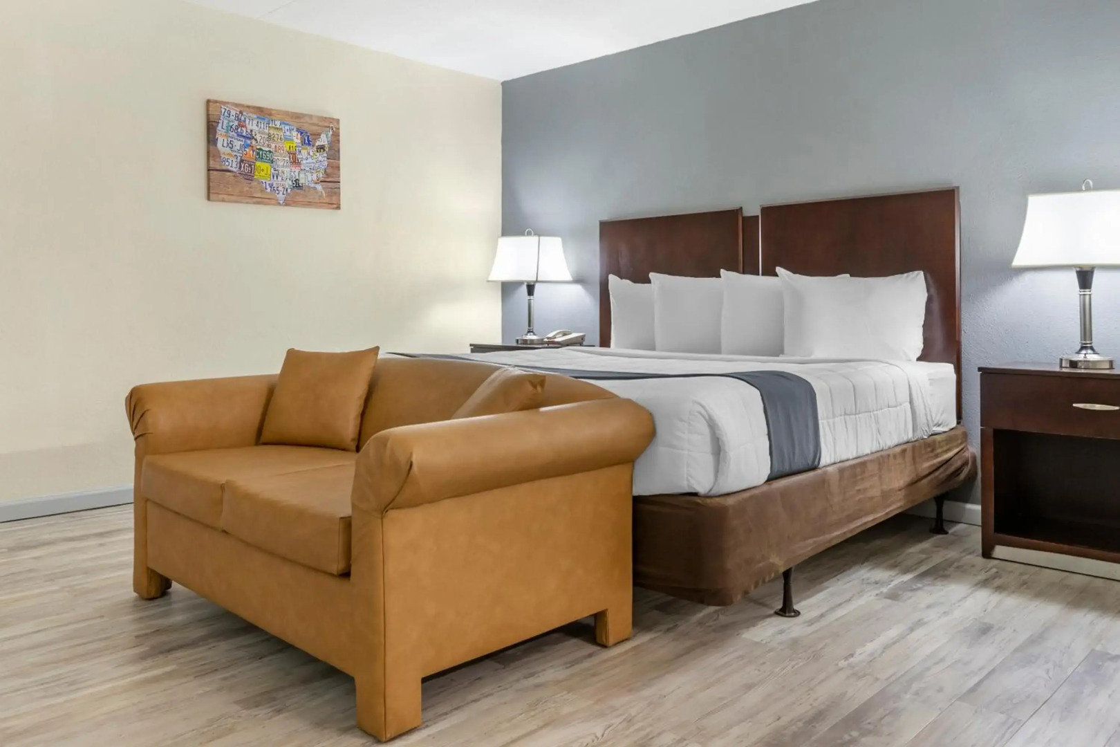 Econo Lodge Conway Central