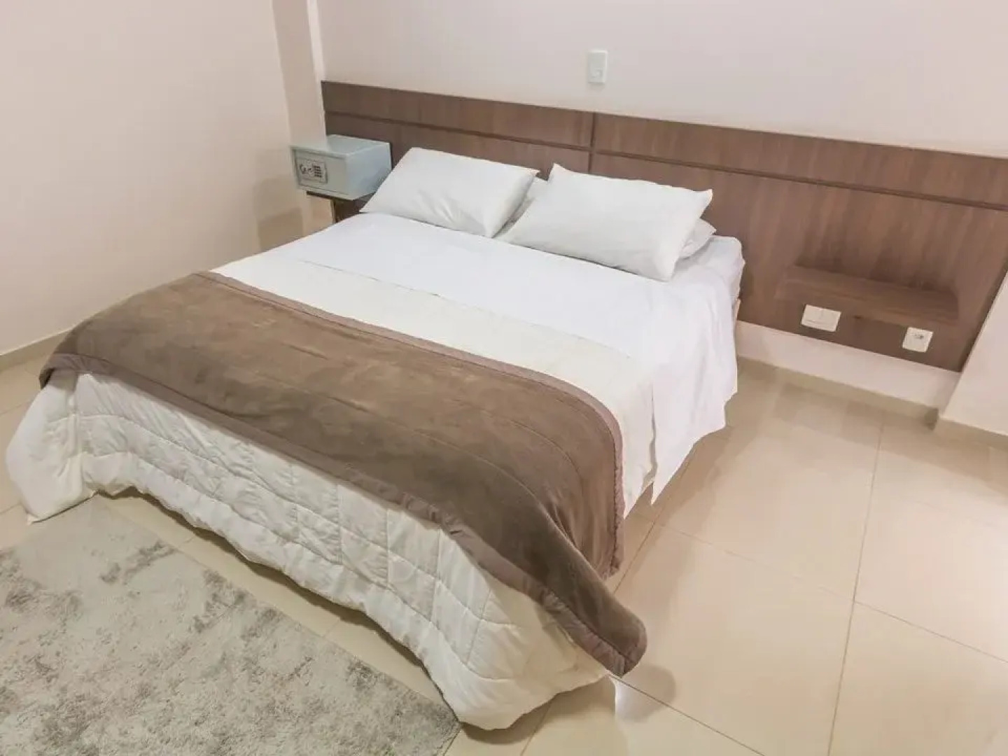 Athena Comfort Hotel