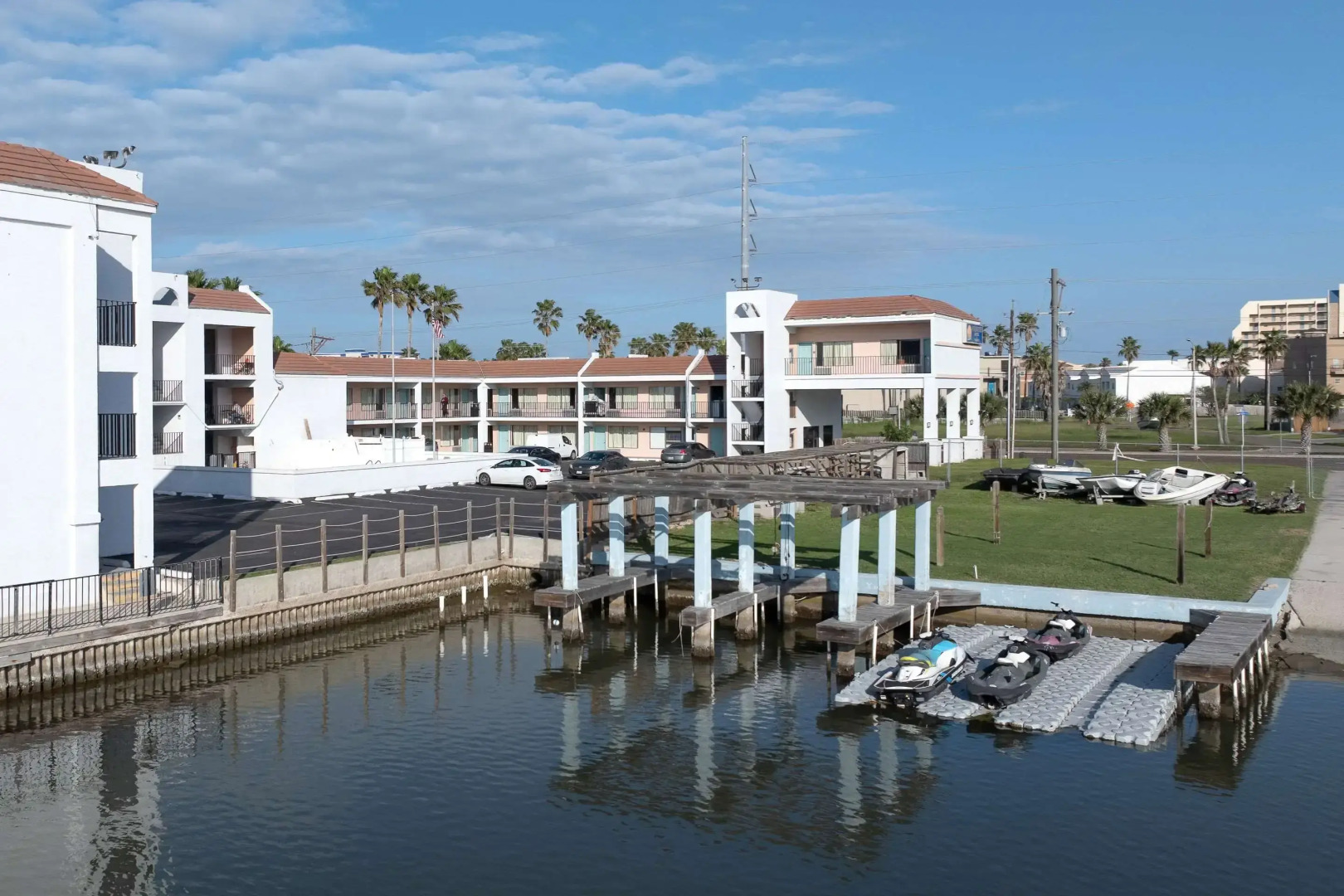 WindWater Hotel and Marina
