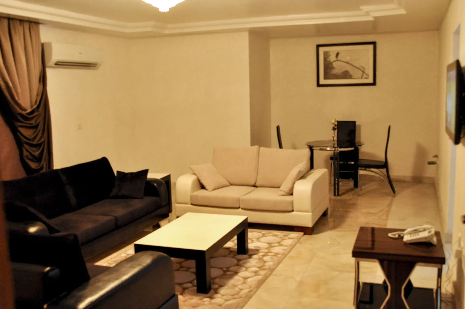 Fritz Apartments and Suites