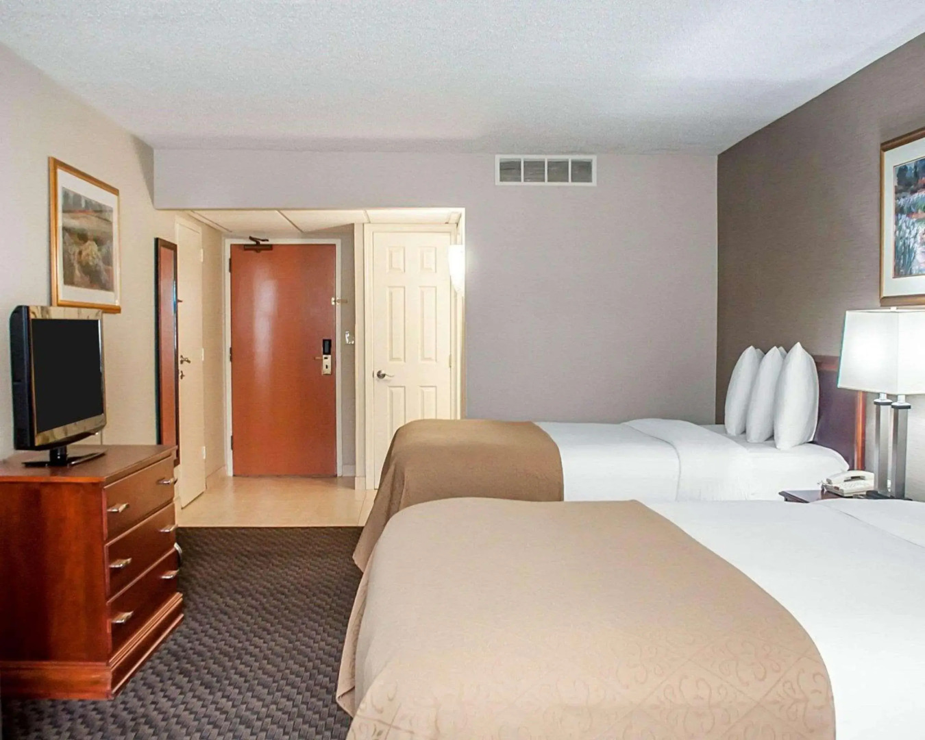Quality Inn & Suites Vestal Binghamton near University