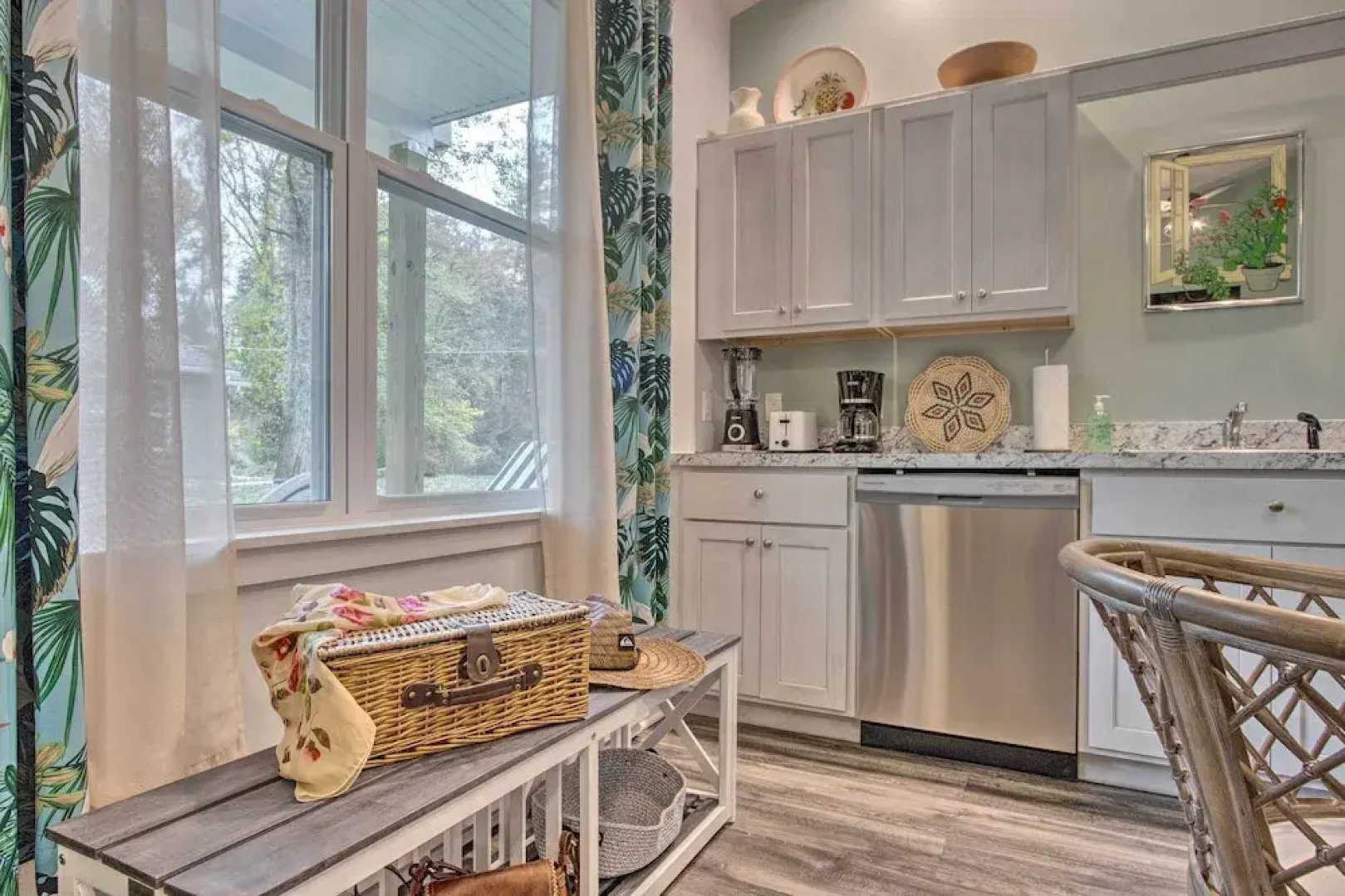 Hike & Ski! Blue Heron Brodheadsville Cottage