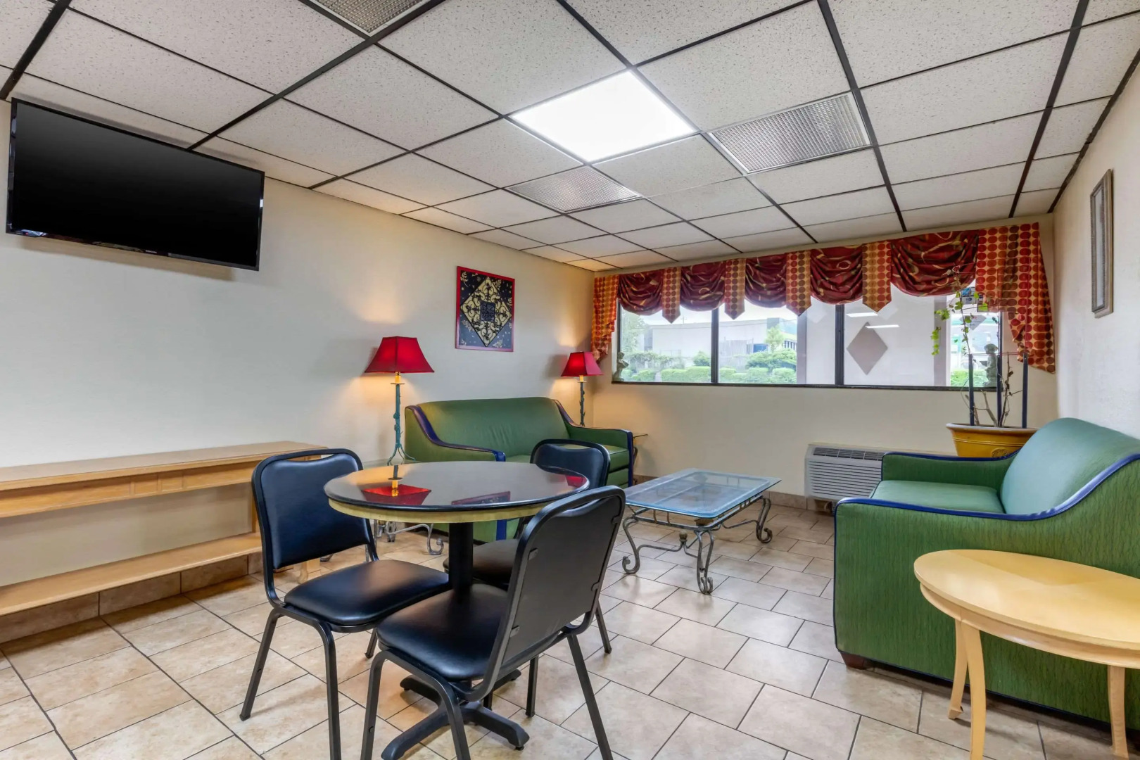 Econo Lodge Chattanooga Northeast - Ooltewah